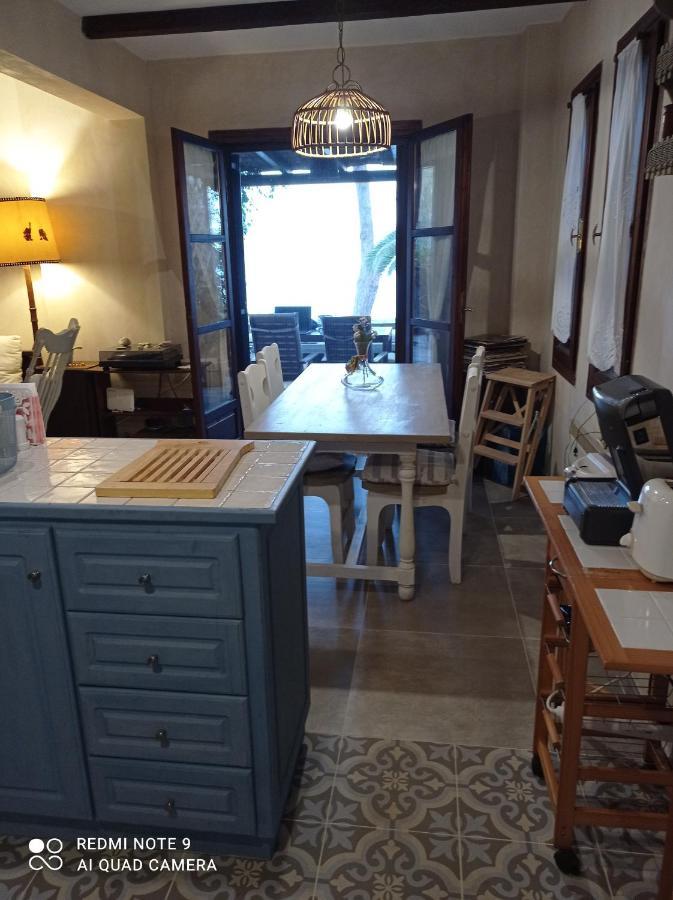 Natali'S Villa By The Sea 카토 가트제아 외부 사진